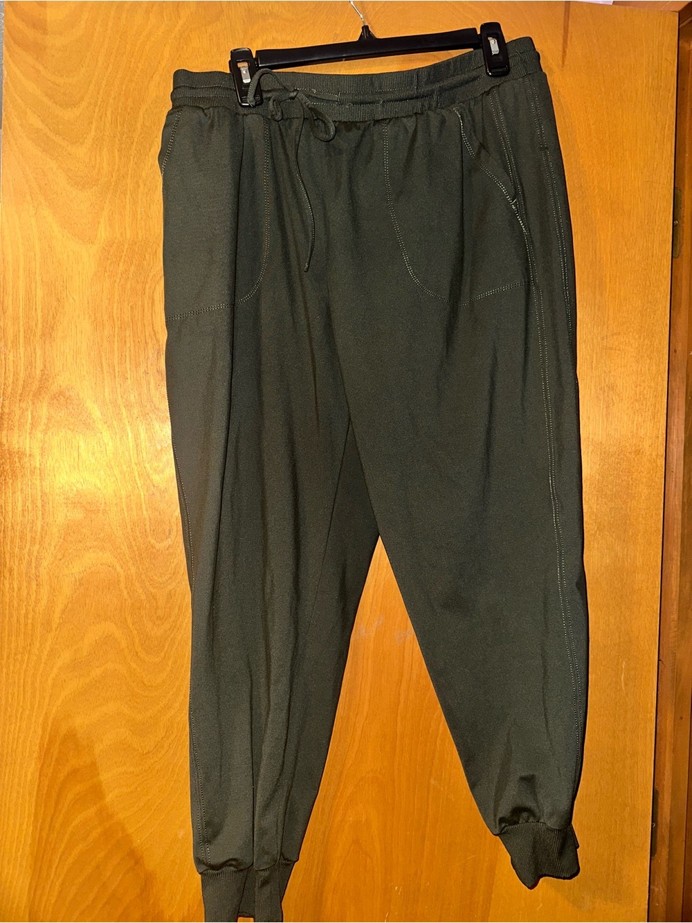 Rachel Zoe Relaxed Fit Versatile Wear Stretch Jogger Pants